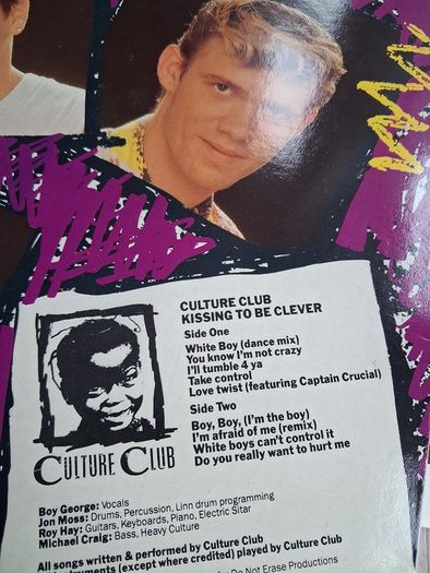 Culture Club - Kissing to be Clever