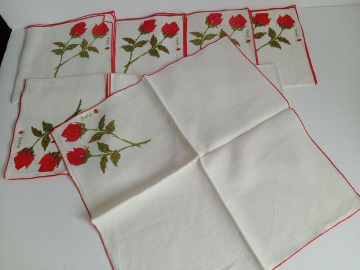 Vera Neumann, vintage table mats & napkins, vintage linen,