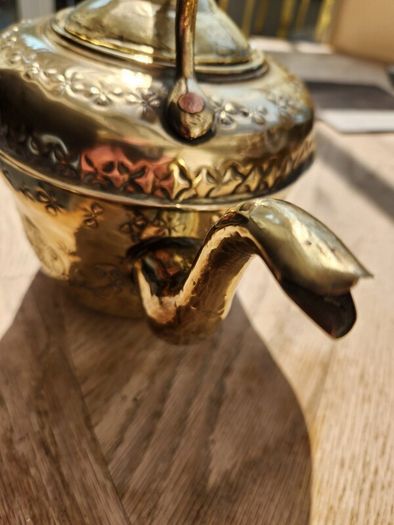 C100yrs old French kettle. Polished.