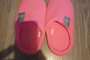 pink fleece slippers