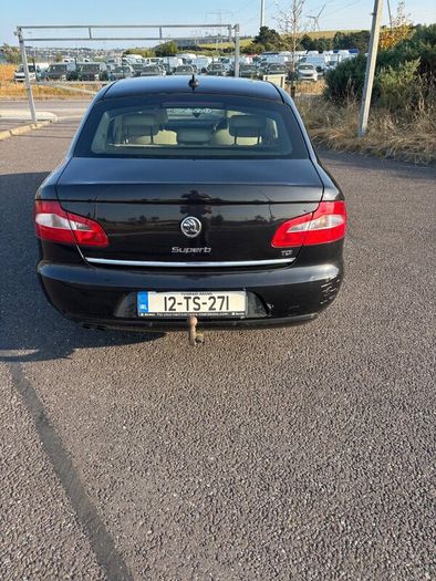 Skoda Superb 2012