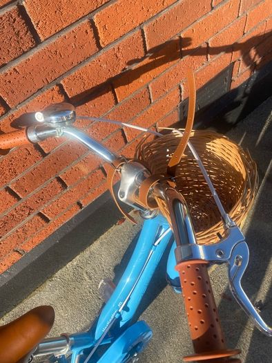 Girls bike perfect condition