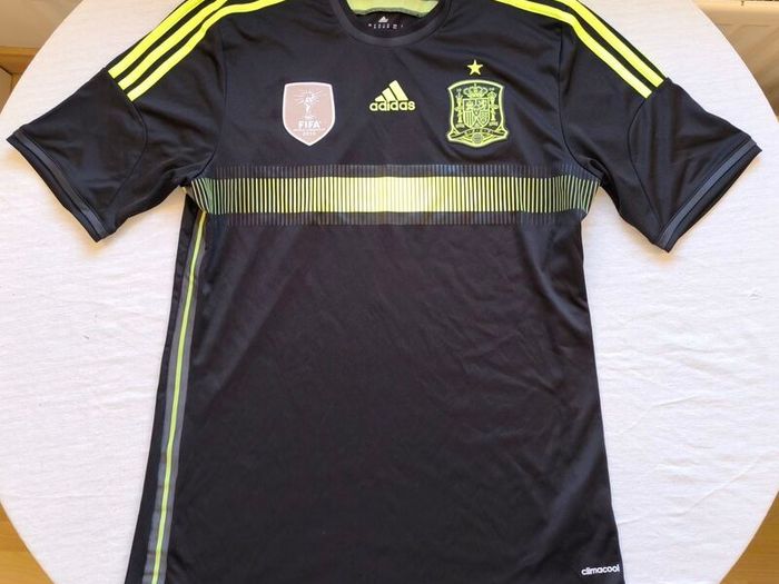 2013/15 Spain Adidas Away Jersey Size M Adults
