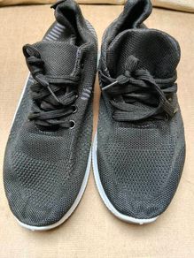 New Men's Black Trainers Size 44  Insole 27 cm  Lightweight