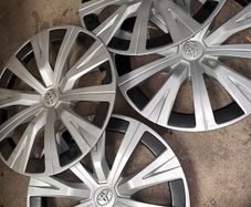 Toyota hubcaps