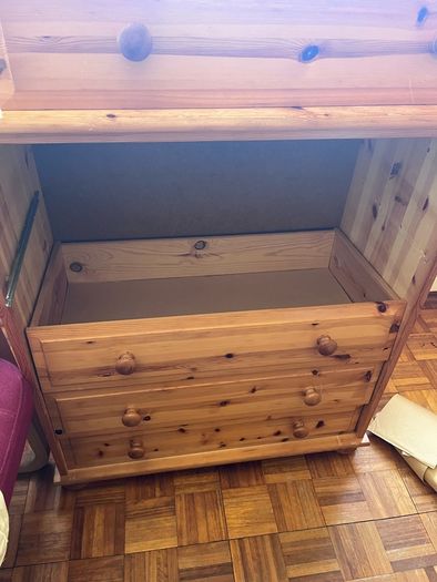 Chest of Drawers