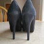Dorothy Perkins round toe hight heel stilettos Size 5 UK women's suaede material Excellent condition worned a hand full of times 4.5 inch heel Image 3