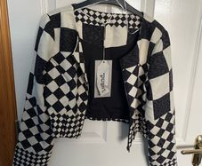 Lavand crop jacket Size Medium BNWT