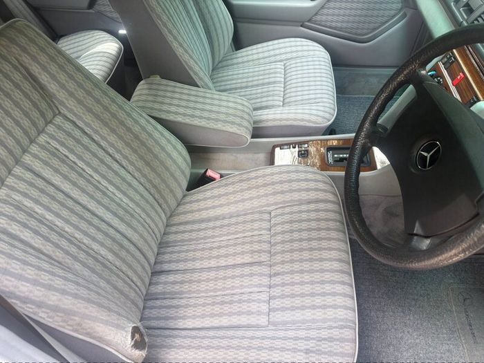 Mercedes-Benz 300D W124