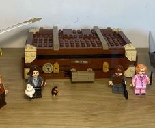 LEGO Fantastic Beasts Newt's Case of Magical Creatures