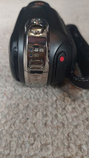 Samsung HMX-105 Camcorder