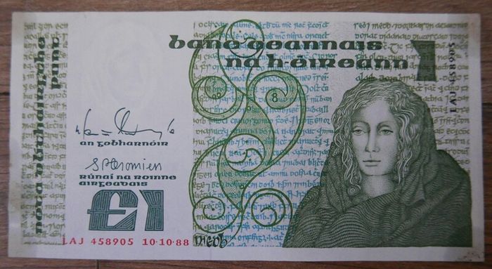 The Central Bank of Ireland. Lady Lavery (20 each)