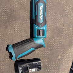 Makita 2D022D 7.2v