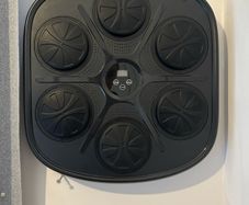 Music boxing machine