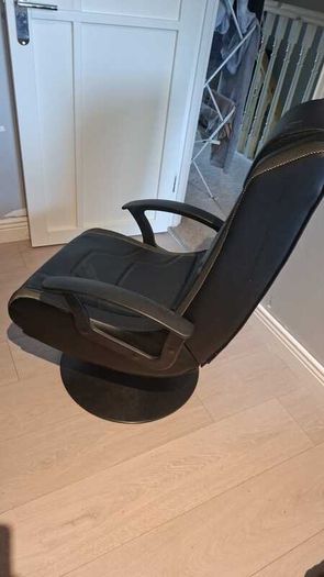 Gaming chair