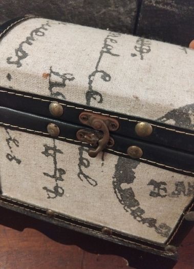 Casket Box