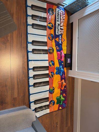 kids floor piano