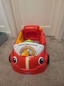 Fisher-Price Laugh & Learn Smart Stages Crawl Around Car