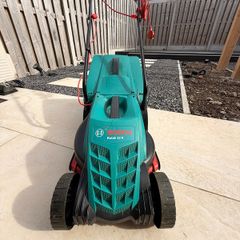 Bosch Rotak 32R Electric Lawnmower - 3 years old