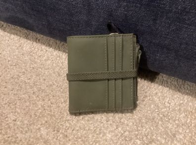 Zara wallet