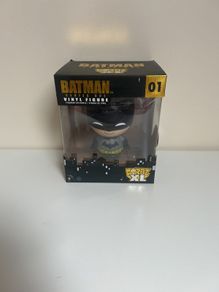 Batman Dorbz XL vinyl figure