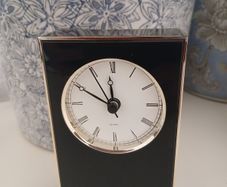 Small Black Quartz Clock