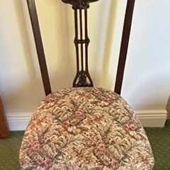 Edwardian-Style Bedroom / Occasional Chair x 4