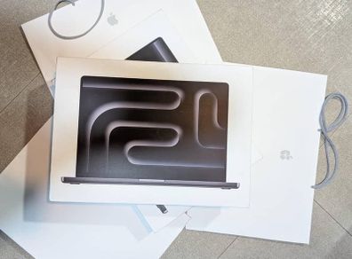 MacBook Pro M5  48GB Ram