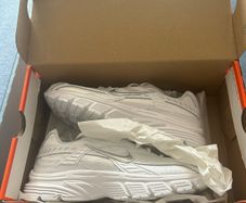 Nike Initiator - White/Metallic Silver - unused