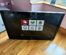 LG 42 inch LCD TV for sale