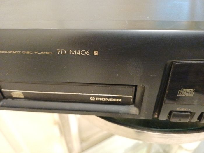 Pioneer CD player