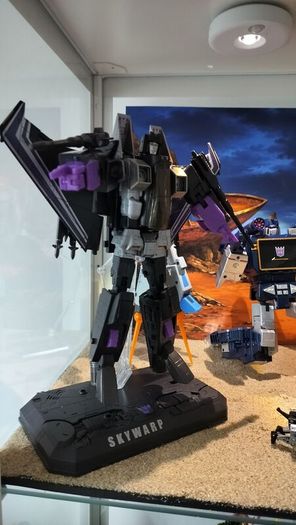 Transformers Masterpiece Skywarp