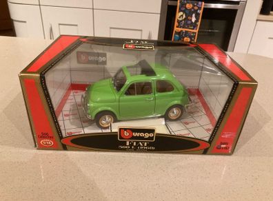 Fiat 500 L 1/16 Burago