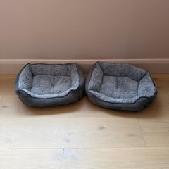 Dog Beds (2) Scruffs Size Small
