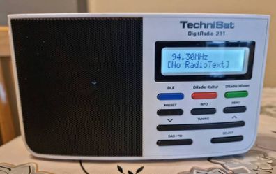 DAB/FM TechniSat DigitRadio 211, as new, good working order.