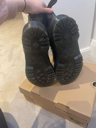 Dr Martens Jadon 8-Eye Leather Plattorm Boots