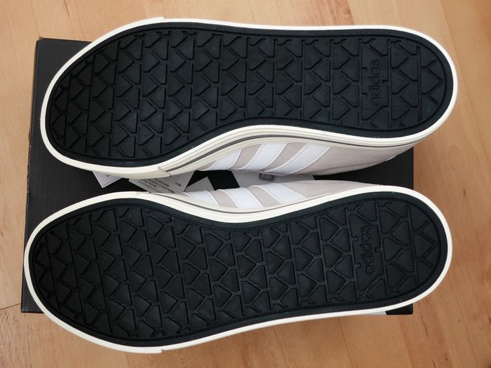 Adidas Suede trainers | Size 5 UK | Brand New