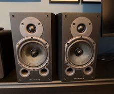 Wharfedale Diamond 9.1 Speakers