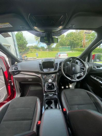 Ford Kuga 2018 ST line, heated seats & Sun Roof.