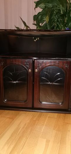 Corner TV unit