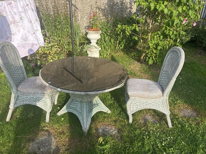 Garden Table & Chairs