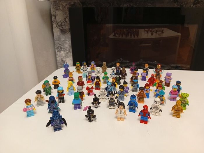 Lego mini figures