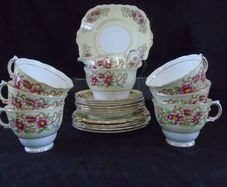 Colclough 21 piece Tea Set