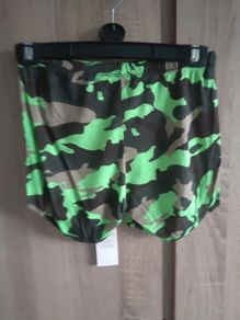 Made in Italy shorts camouflage look fits s sm