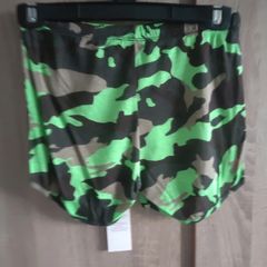 Made in Italy shorts camouflage look fits s sm