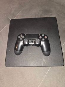 Playstation 4 Slim 500GB (Jailbroken) with Controller