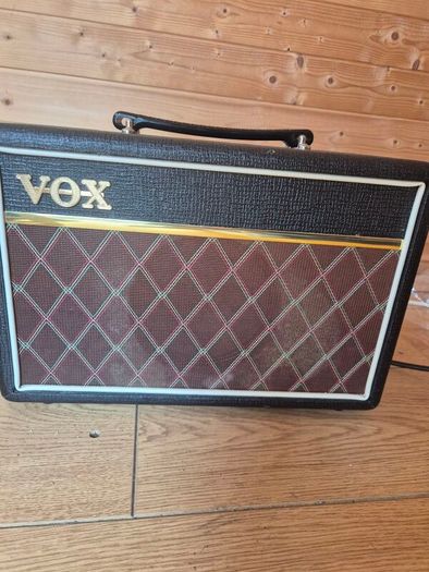 vox pathfinder 10