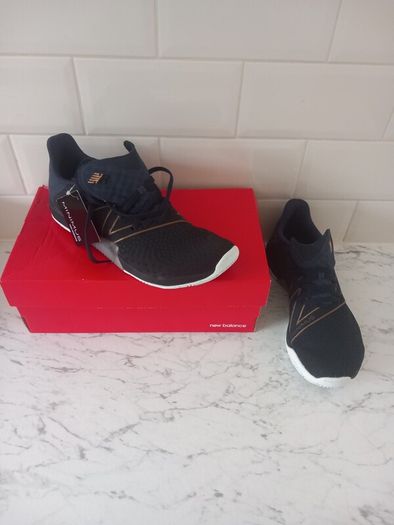 Womens New Balance (never worn)