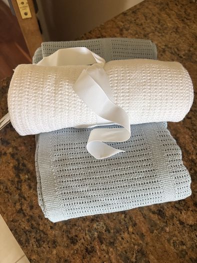 baby blankets and swaddle