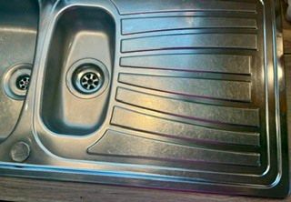 Carron Phoenix 1.5 bowl Kitchen sink and tap (stainless steel)